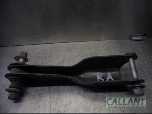 Used Lower wishbone, rear right Landrover Range Rover Sport (LW) 3.0 TDV6 Price € 30,25 Inclusive VAT offered by Garage Callant