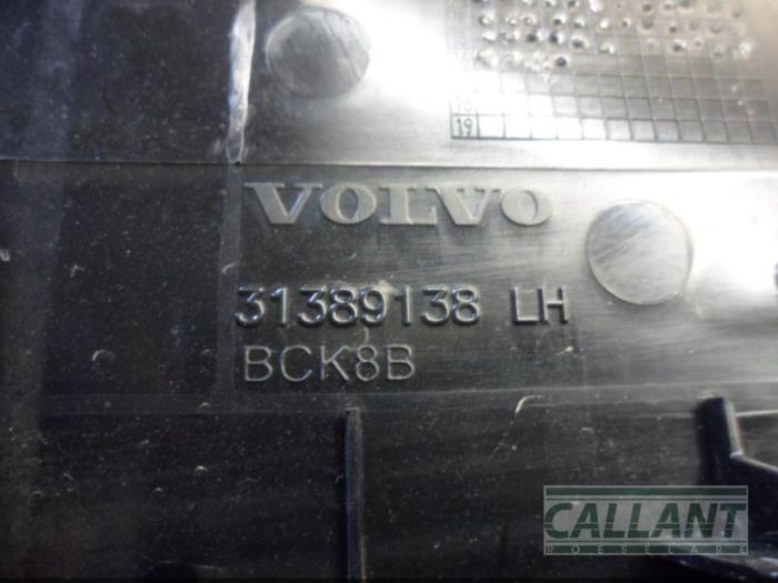 Armlehne van een Volvo V60 I (FW/GW) 2.0 D2 16V 2016