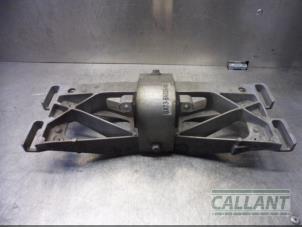 Usagé Support boîte de vitesse Jaguar XE 2.0 D E-Performance 16V Prix € 60,50 Prix TTC proposé par Garage Callant
