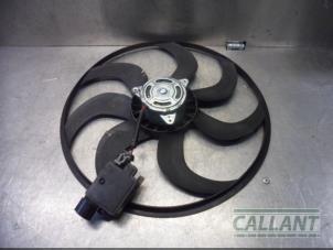 Used Cooling fans Jaguar XE 2.0 D E-Performance 16V Price € 211,75 Inclusive VAT offered by Garage Callant