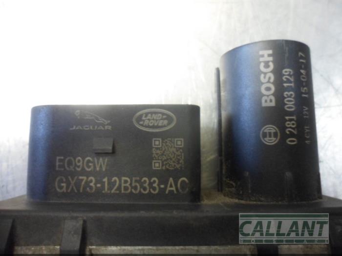 Glow plug relay Jaguar XE 2.0 D EPerformance 16V LR147217