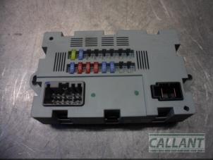 Used Fuse box Jaguar XE 2.0 D E-Performance 16V Price € 60,50 Inclusive VAT offered by Garage Callant