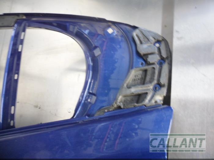 Porte arrière gauche d'un Jaguar XE 2.0 D E-Performance 16V 2016