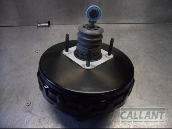 Usagé Servo frein Volvo V60 I (FW/GW) 2.0 D2 16V Prix € 90,75 Prix TTC proposé par Garage Callant