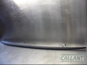 Used Roof rail, left Volvo V60 I (FW/GW) 2.0 D2 16V Price € 60,50 Inclusive VAT offered by Garage Callant