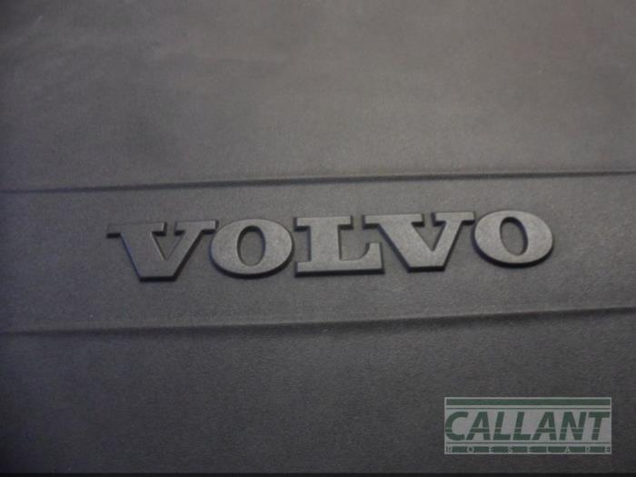 Pokrywa silnika z Volvo V60 I (FW/GW) 2.0 D2 16V 2016