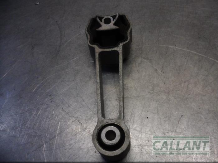 Engine mount from a Volvo V60 I (FW/GW) 2.0 D2 16V 2016