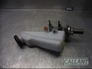 Używane Glówny cylinder hamulcowy Kia Ceed (CDB5/CDBB) 1.0i T-GDi 12V Cena € 78,65 Z VAT oferowane przez Garage Callant