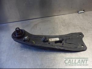Used Rear wishbone, right Kia Ceed (CDB5/CDBB) 1.0i T-GDi 12V Price € 60,50 Inclusive VAT offered by Garage Callant