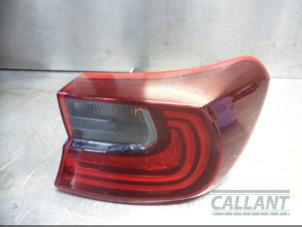 Usagé Feu arrière droit Kia Ceed (CDB5/CDBB) 1.0i T-GDi 12V Prix € 211,75 Prix TTC proposé par Garage Callant