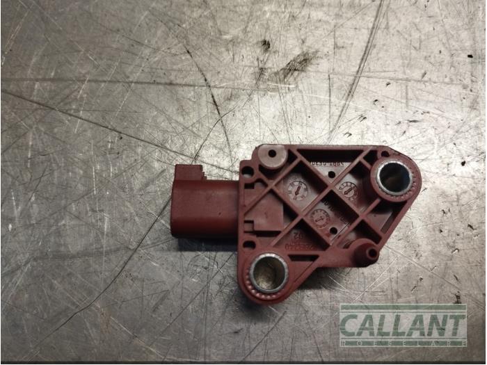 Airbag sensor Landrover Discovery III 2.7 TD V6 YWJ500380