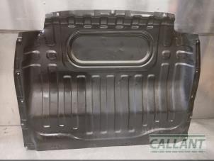 Usagé Cloison vitre Nissan NV 200 (M20M) 1.5 dCi 90 Prix € 151,25 Prix TTC proposé par Garage Callant