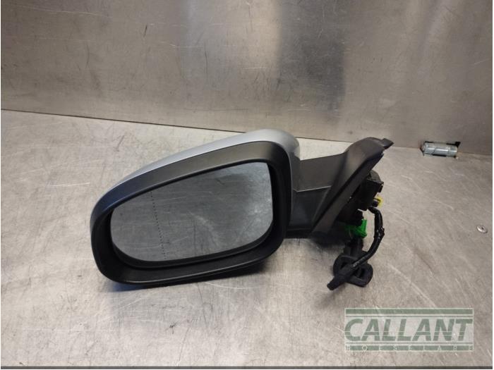 Wing mirror, left from a Volvo S60 II (FS) 2.0 D3 16V 2016