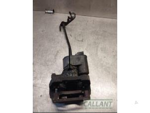 Used Rear brake calliper, right Volvo S60 II (FS) 2.0 D3 16V Price € 60,50 Inclusive VAT offered by Garage Callant