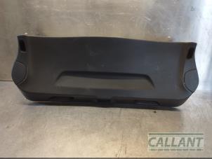 Used Tailgate trim Renault Clio IV (5R) 1.5 Energy dCi 90 FAP Price € 30,25 Inclusive VAT offered by Garage Callant
