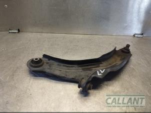 Used Front lower wishbone, left Renault Clio IV (5R) 1.5 Energy dCi 90 FAP Price € 54,45 Inclusive VAT offered by Garage Callant