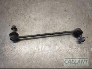 Used Anti-roll bar guide Renault Clio IV (5R) 1.5 Energy dCi 90 FAP Price € 18,15 Inclusive VAT offered by Garage Callant