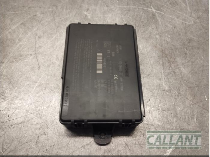 Używane Modul keyless vehicle Jaguar XE 2.0d 180 16V Cena € 60,50 Z VAT oferowane przez Garage Callant