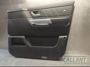 Usados Tapizado de puerta de 4 puertas derecha delante Landrover Range Rover Sport (LS) 2.7 TDV6 24V Precio € 151,25 IVA incluido ofrecido por Garage Callant