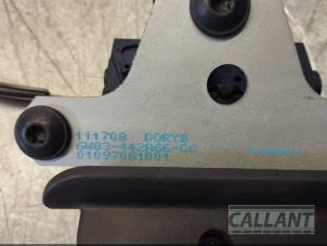 Used Boot lid lock mechanism Jaguar XF (CC9) 2.7 D V6 24V Price € 60,50 Inclusive VAT offered by Garage Callant