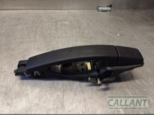 Used Rear door handle 4-door, left Landrover Discovery IV (LAS) 3.0 TD V6 24V Price € 30,25 Inclusive VAT offered by Garage Callant