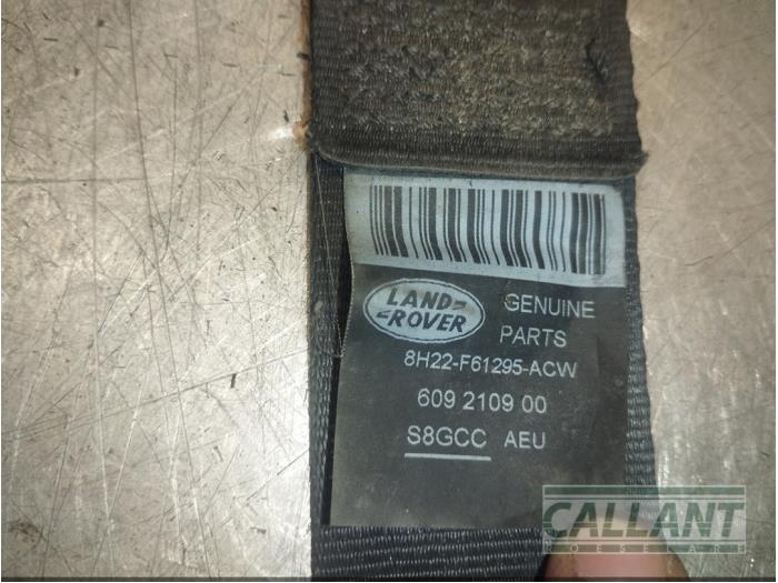 Front seatbelt, left from a Land Rover Discovery IV (LAS) 3.0 TD V6 24V 2015