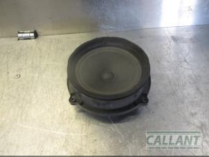 Used Speaker Landrover Discovery IV (LAS) 3.0 TD V6 24V Price € 18,15 Inclusive VAT offered by Garage Callant