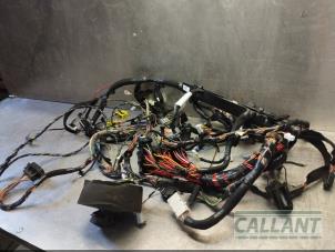 Usagé Faisceau de câbles compartiment moteur Renault Clio IV (5R) 1.5 Energy dCi 90 FAP Prix € 90,75 Prix TTC proposé par Garage Callant