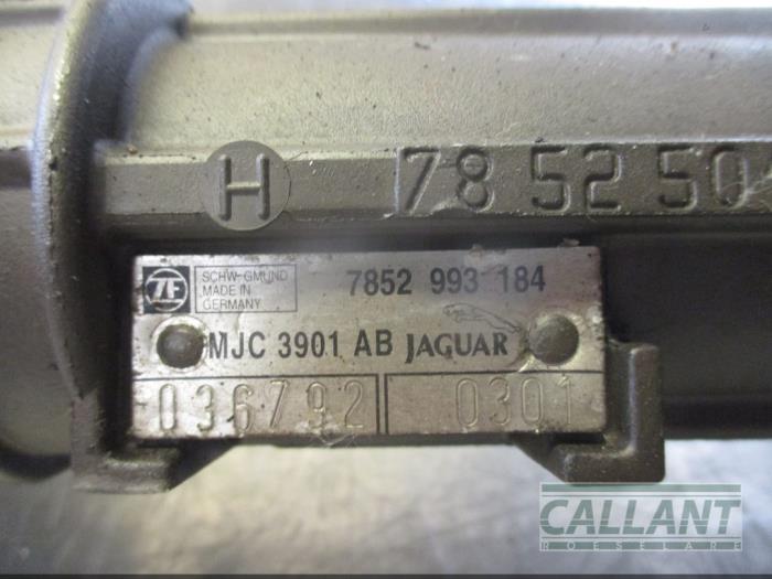 Przekladnia kierownicza ze wspomaganiem z Jaguar XJ8 (X308) 3.2 V8 32V Executive,Sport 2001