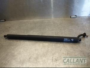 Used Rear gas strut, right BMW 2 serie Gran Tourer (F46) 216d 1.5 TwinPower Turbo 12V Price € 90,75 Inclusive VAT offered by Garage Callant