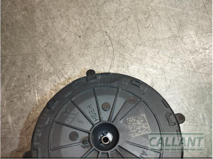 Mirror motor, left BMW 2 serie Gran Tourer 216d 1.5 TwinPower  