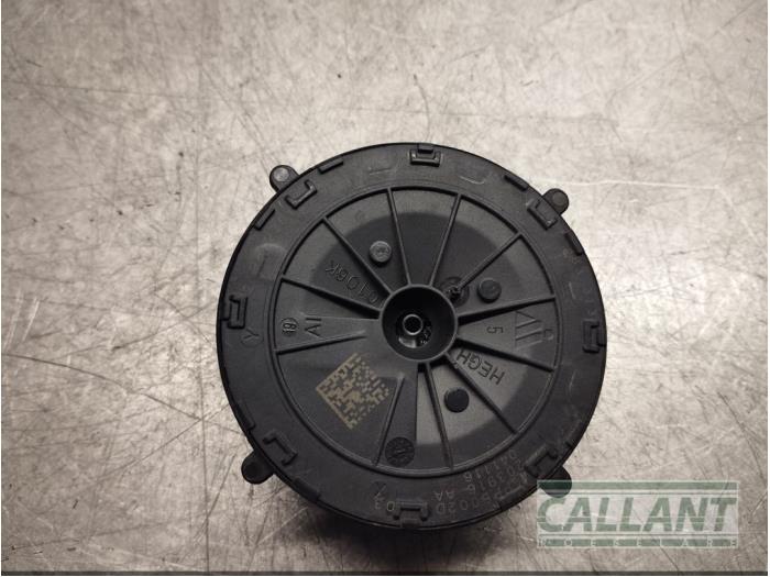 5ddfe7a7-e5d3-4c8b-bc41-  