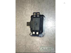 Used Rain sensor Landrover Freelander II 2.2 tD4 16V Price € 60,50 Inclusive VAT offered by Garage Callant