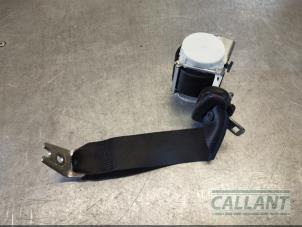 Used Rear seatbelt, right Landrover Freelander II 2.2 tD4 16V Price € 60,50 Inclusive VAT offered by Garage Callant