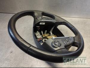 Used Steering wheel Landrover Freelander II 2.2 tD4 16V Price € 151,25 Inclusive VAT offered by Garage Callant