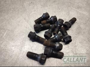 Used Set of wheel bolts BMW 2 serie Gran Tourer (F46) 216d 1.5 TwinPower Turbo 12V Price € 12,10 Inclusive VAT offered by Garage Callant