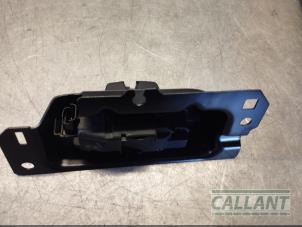 Used Boot lid lock mechanism Citroen C4 Picasso (3D/3E) 1.2 12V PureTech 130 Price € 24,20 Inclusive VAT offered by Garage Callant