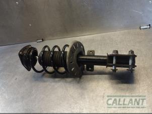 Used Fronts shock absorber, left Citroen C4 Picasso (3D/3E) 1.2 12V PureTech 130 Price € 96,80 Inclusive VAT offered by Garage Callant