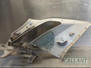Usagé Revêtement montant arrière droit Citroen C4 Picasso (3D/3E) 1.2 12V PureTech 130 Prix € 36,30 Prix TTC proposé par Garage Callant
