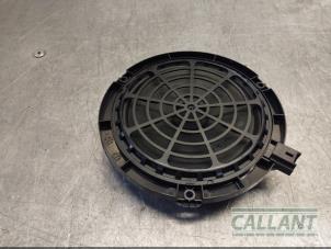 Used Speaker Citroen C4 Picasso (3D/3E) 1.2 12V PureTech 130 Price € 12,10 Inclusive VAT offered by Garage Callant