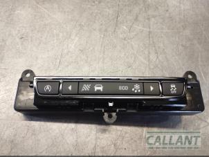 Gebrauchte Schalter (sonstige) Jaguar XE 2.0d 180 16V Preis € 60,50 Mit Mehrwertsteuer angeboten von Garage Callant