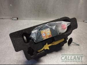 Used Tyre repair kit Jaguar XE 2.0d 180 16V Price € 42,35 Inclusive VAT offered by Garage Callant
