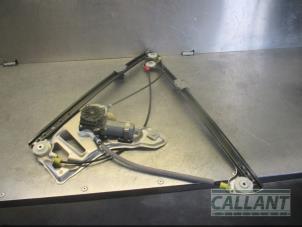 Used Window mechanism 4-door, front right Landrover Range Rover III (LM) 2.9 TD6 24V Price € 90,75 Inclusive VAT offered by Garage Callant