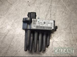 Used Heater resistor Landrover Range Rover III (LM) 2.9 TD6 24V Price € 30,25 Inclusive VAT offered by Garage Callant