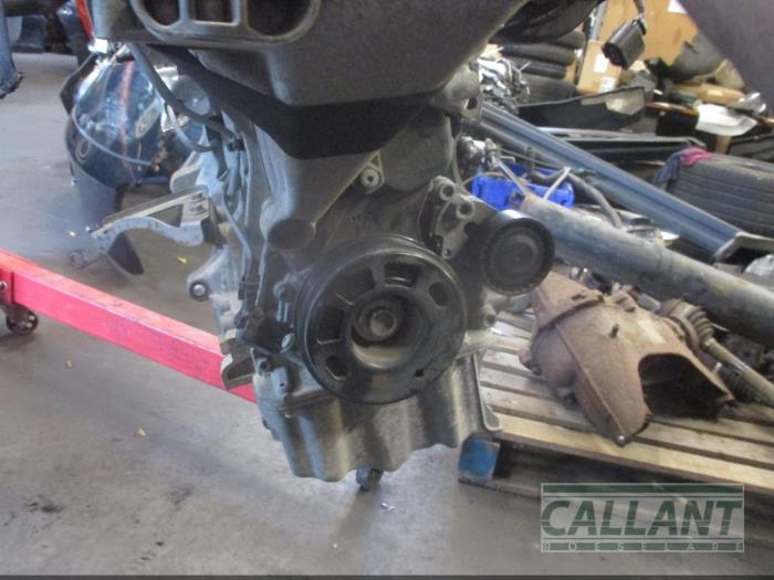 Engine Volkswagen Polo VI 1.0 MPI 12V - 05C100031 DFNA