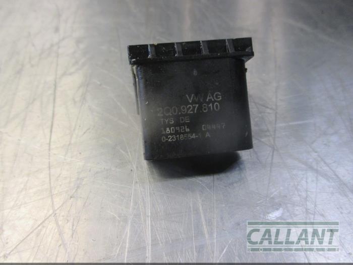 Begagnade Sensor (övriga) Volkswagen Polo VI (AW1) 1.0 MPI 12V Pris € 30,25 Inklusive moms erbjuds av Garage Callant