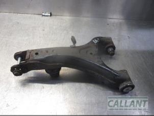Used Rear upper wishbone, right Landrover Range Rover III (LM) 2.9 TD6 24V Price € 60,50 Inclusive VAT offered by Garage Callant