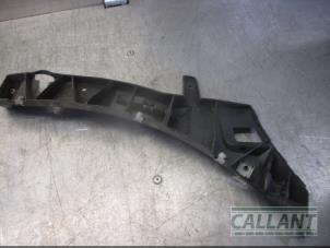 Used Front bumper bracket, left Jaguar XJ (X351) 3.0 D V6 24V Price € 18,15 Inclusive VAT offered by Garage Callant