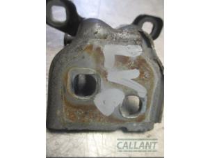 Used Front door hinge, left Dacia Duster (HS) 1.5 dCi Price € 30,25 Inclusive VAT offered by Garage Callant