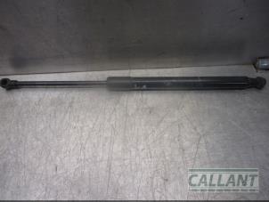 Used Set of gas struts for boot Dacia Duster (HS) 1.5 dCi Price € 30,25 Inclusive VAT offered by Garage Callant